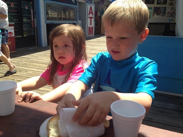 lunch-on-the-pier