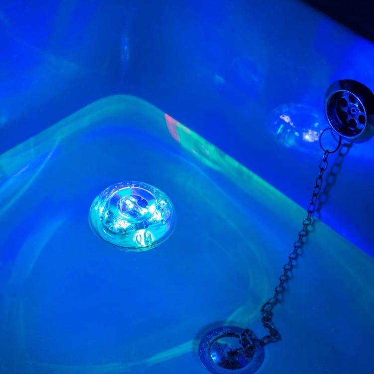 floating bath light